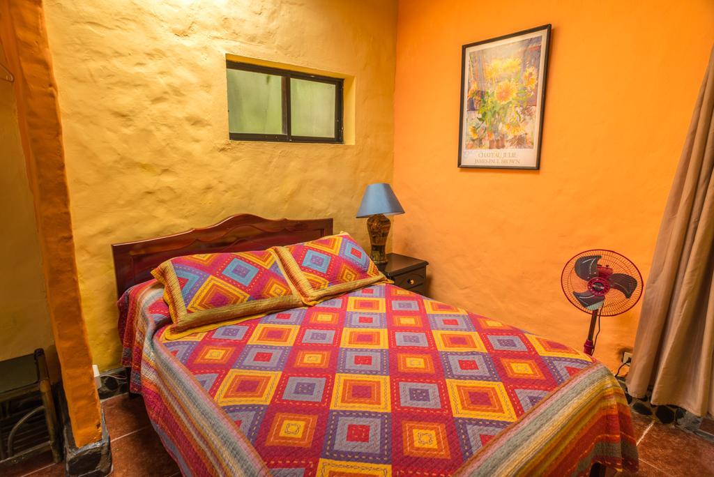 Casa Madre Tierra Hotel LàngLàngVilcabamba Ngoại thất bức ảnh